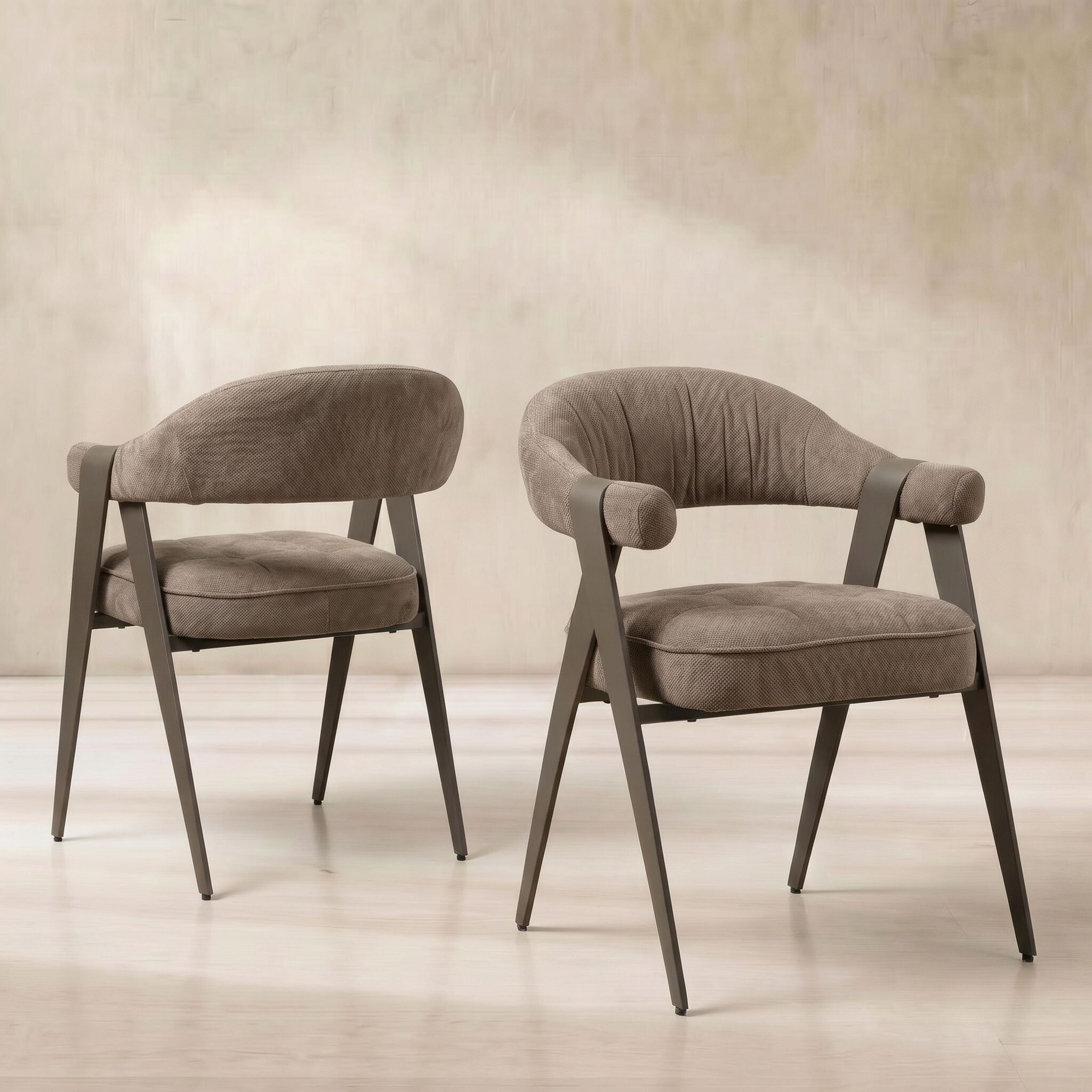 Abraham dining chair with arms in neutral fabric
