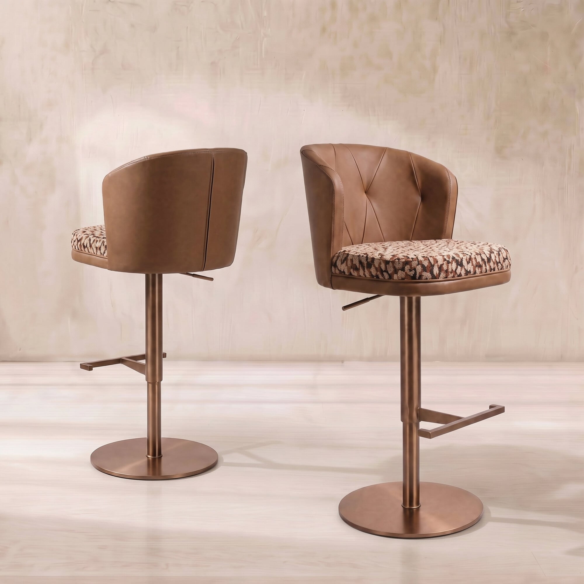Halcott bar-stool in brown