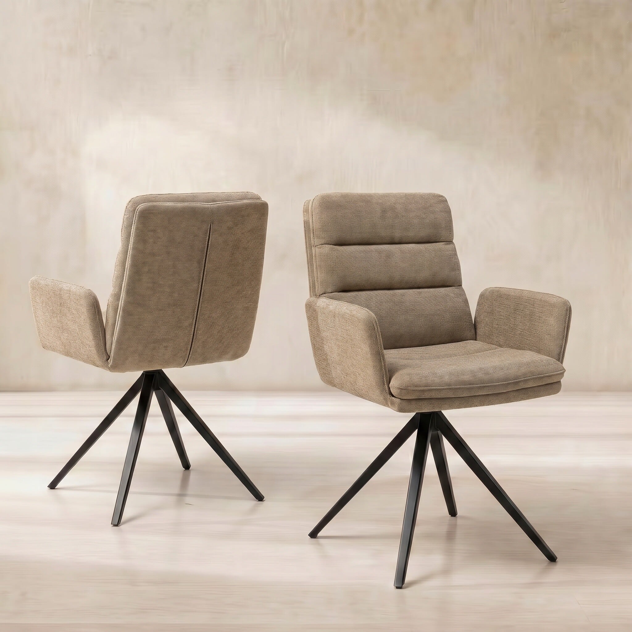 Innsbruck dining chair with arms in brown fabric
