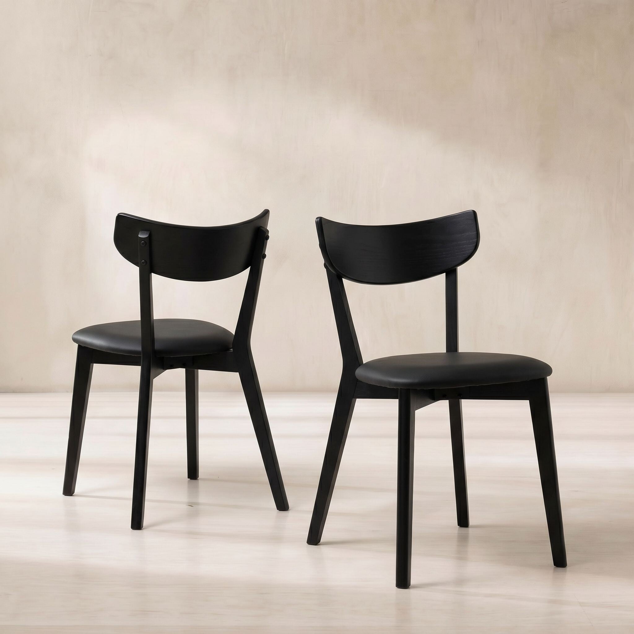 Jessa pero dining chair in black