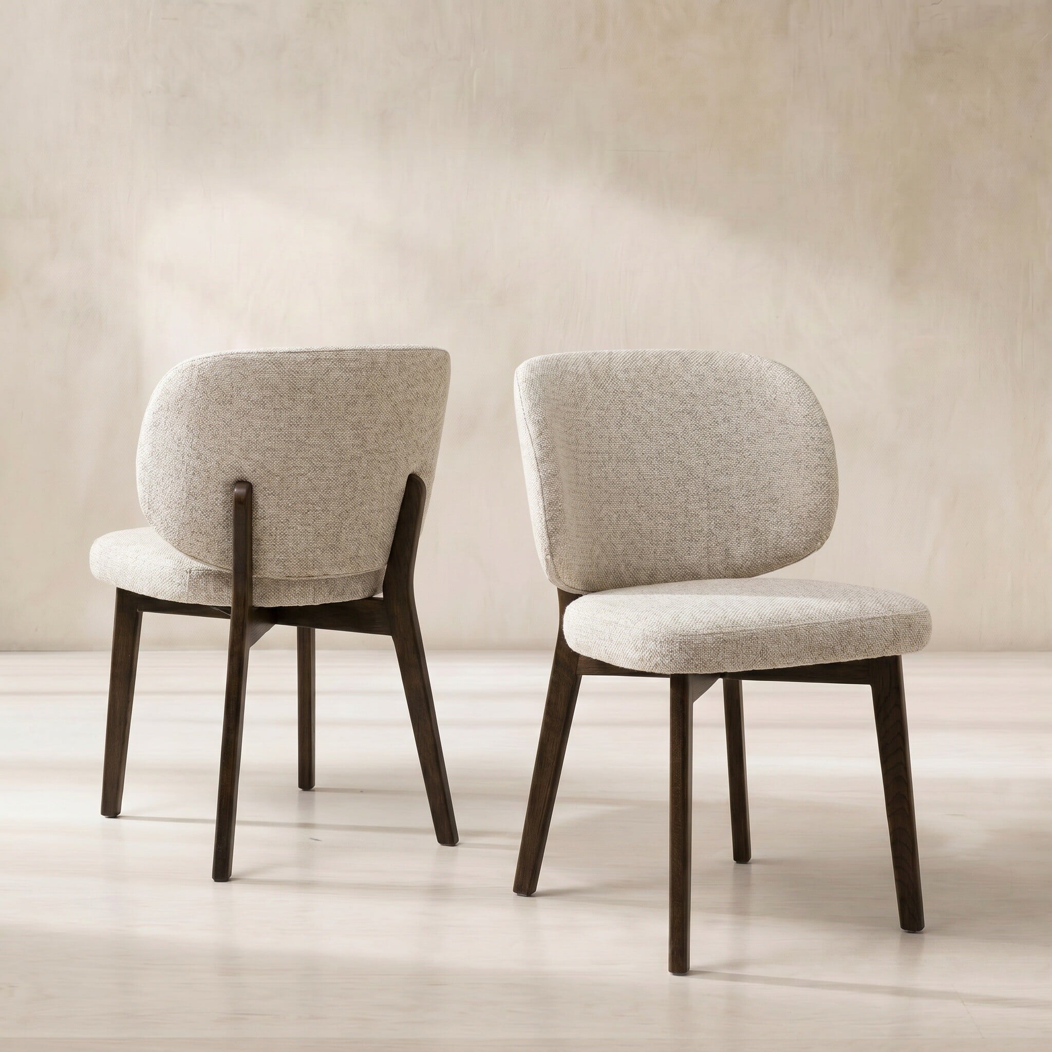 Salla dining chair in neutral fabric