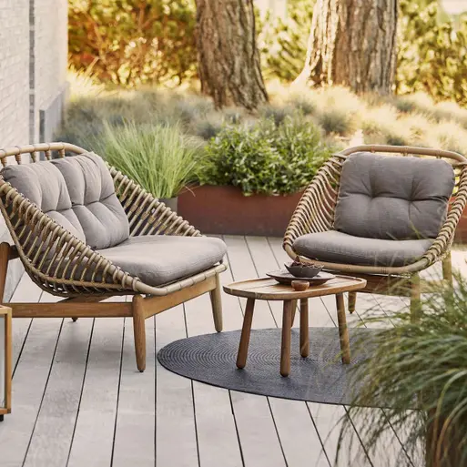 Lounge seating store outdoor