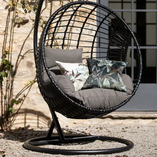 Swing chair with base outlet